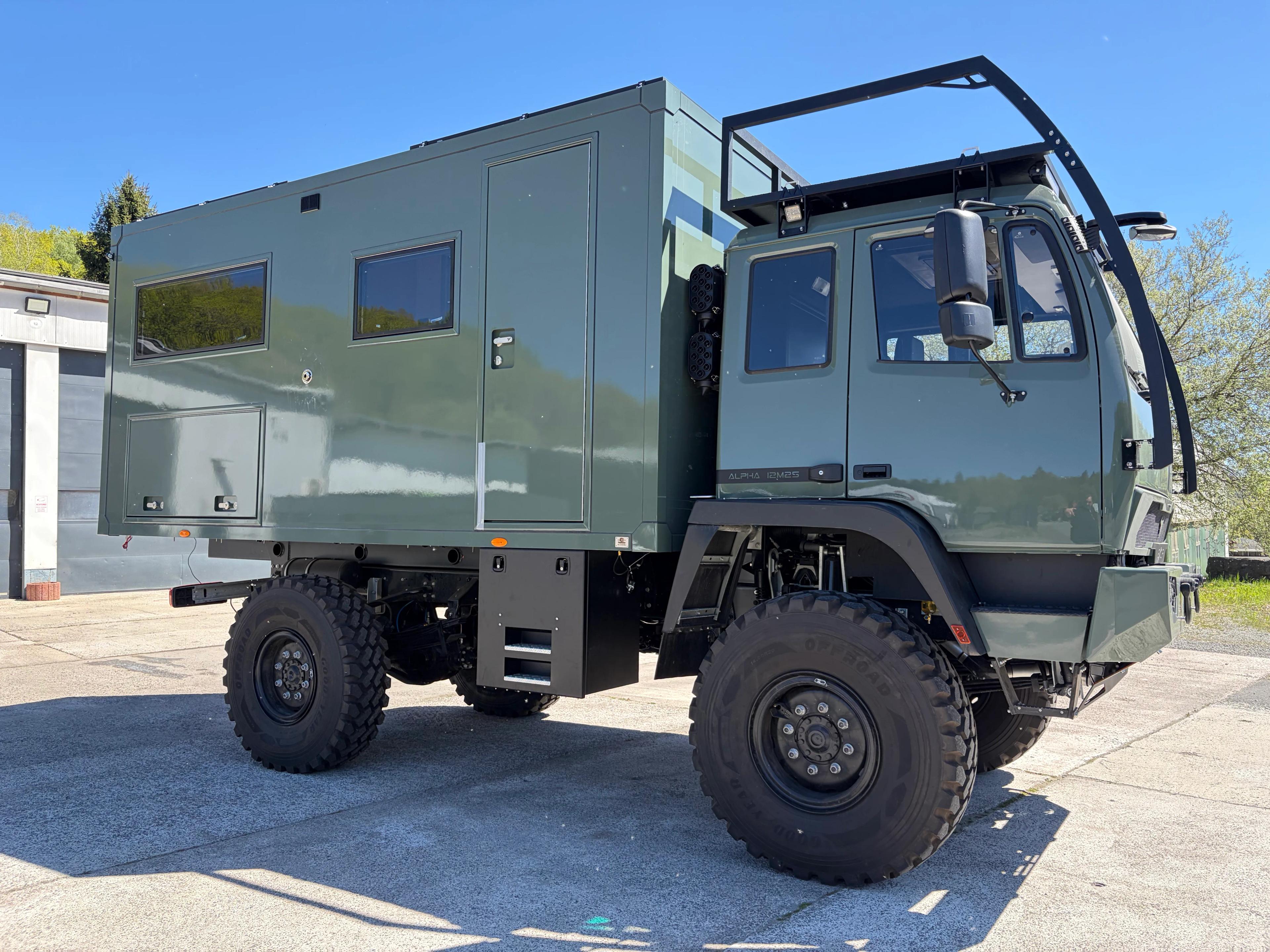 EXCAP Alpha Steyr - Expeditionsmobil Turnkey Projekt
